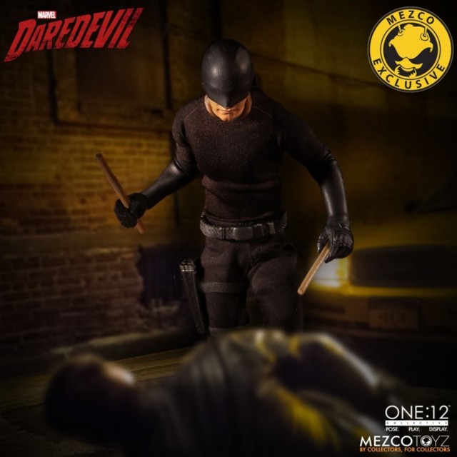 mezco-toyz-daredevil-vigilante-07