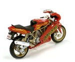 DD-Ducati-Supersport-900