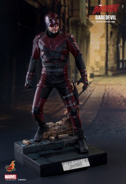 hot-toys-daredevil-06