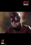 hot-toys-daredevil-19