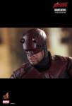 hot-toys-daredevil-20